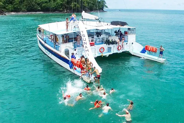Playa Flamingo All-Inclusive Catamaran & Snorkel